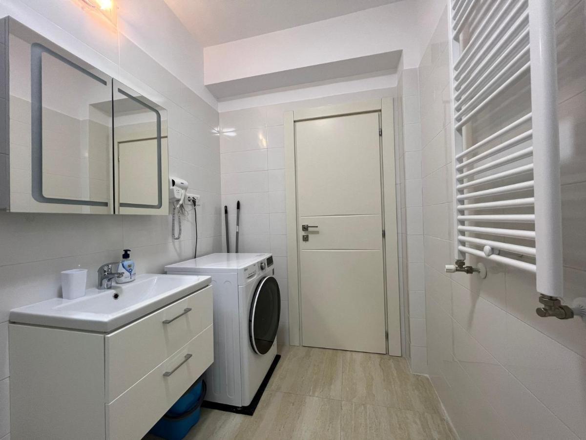 Perfect Host Palas 2 Rooms Iasi Exterior foto