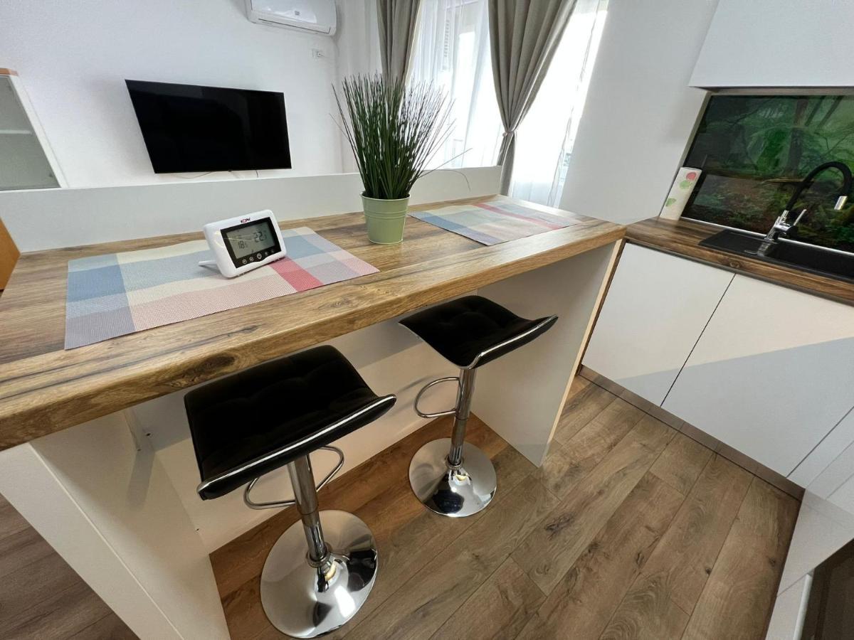 Perfect Host Palas 2 Rooms Iasi Exterior foto